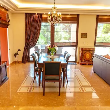 The Coral Tree Luxury Вилла *