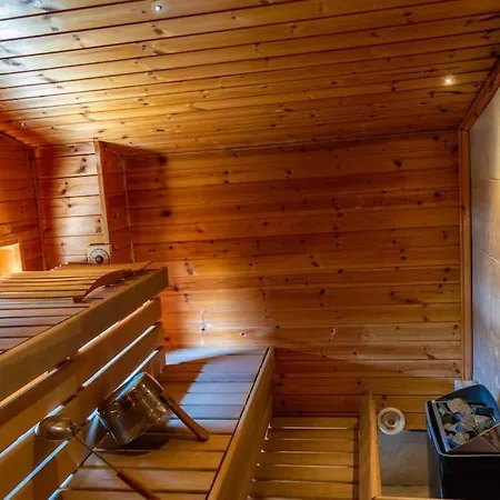 Вилла The Coral Tree Luxury *
