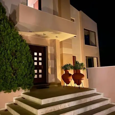 The Coral Tree Luxury Vilă *